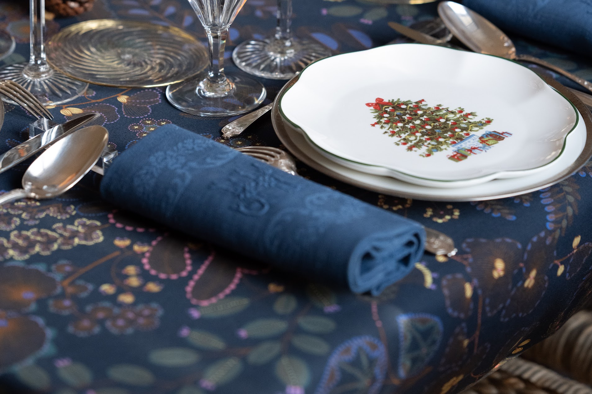 Table dressed with a Host tablecloth